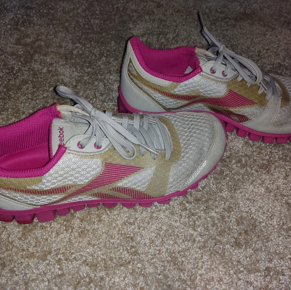 Women's Reebok size 7